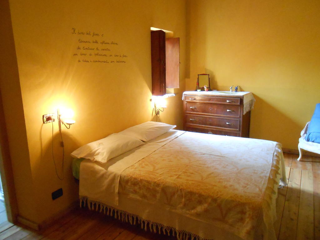 Azienda Agrituristica Risveglio Naturale Varese Ligure Habitación foto