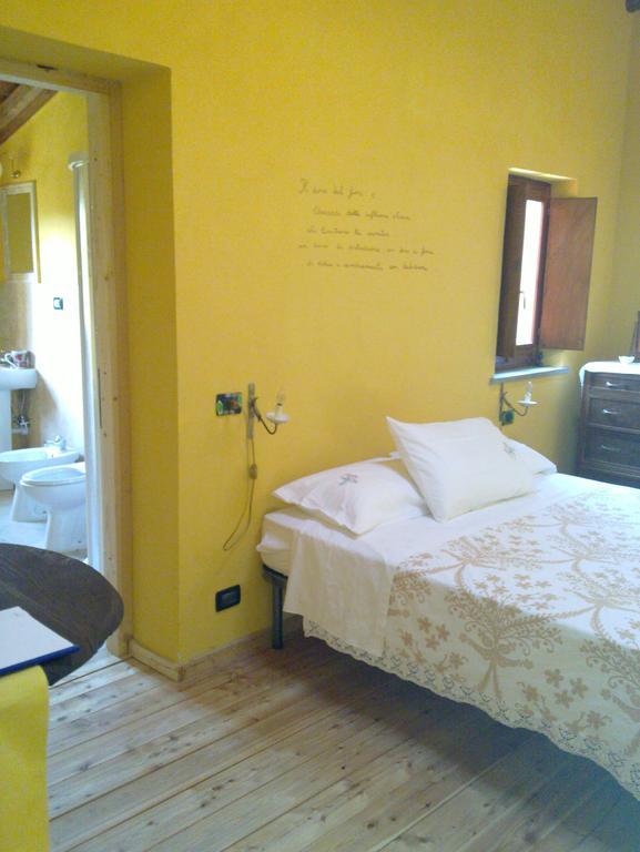 Azienda Agrituristica Risveglio Naturale Varese Ligure Habitación foto